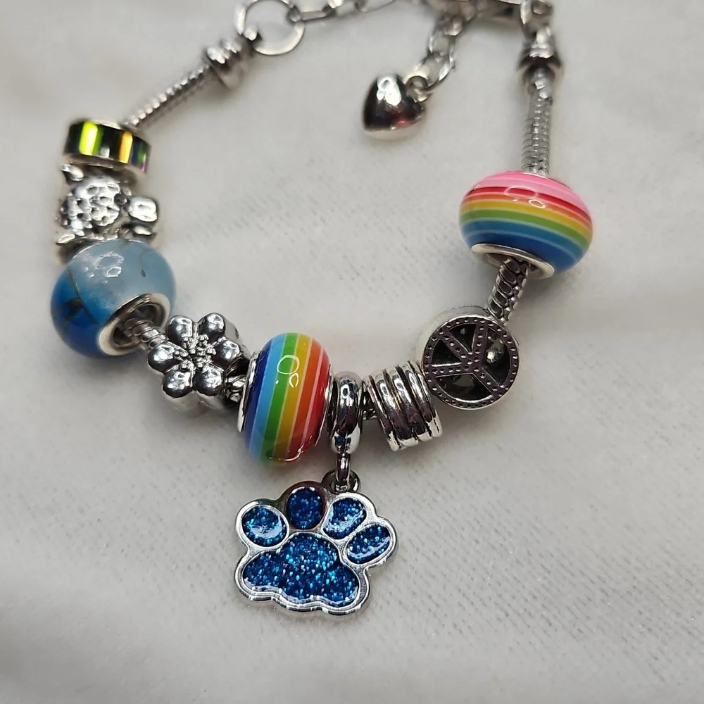 Ladies Rainbow Beaded Paw Print Cat Dog Charm Bracelet Glitter Peace Sign NWOT - Picture 2 of 4